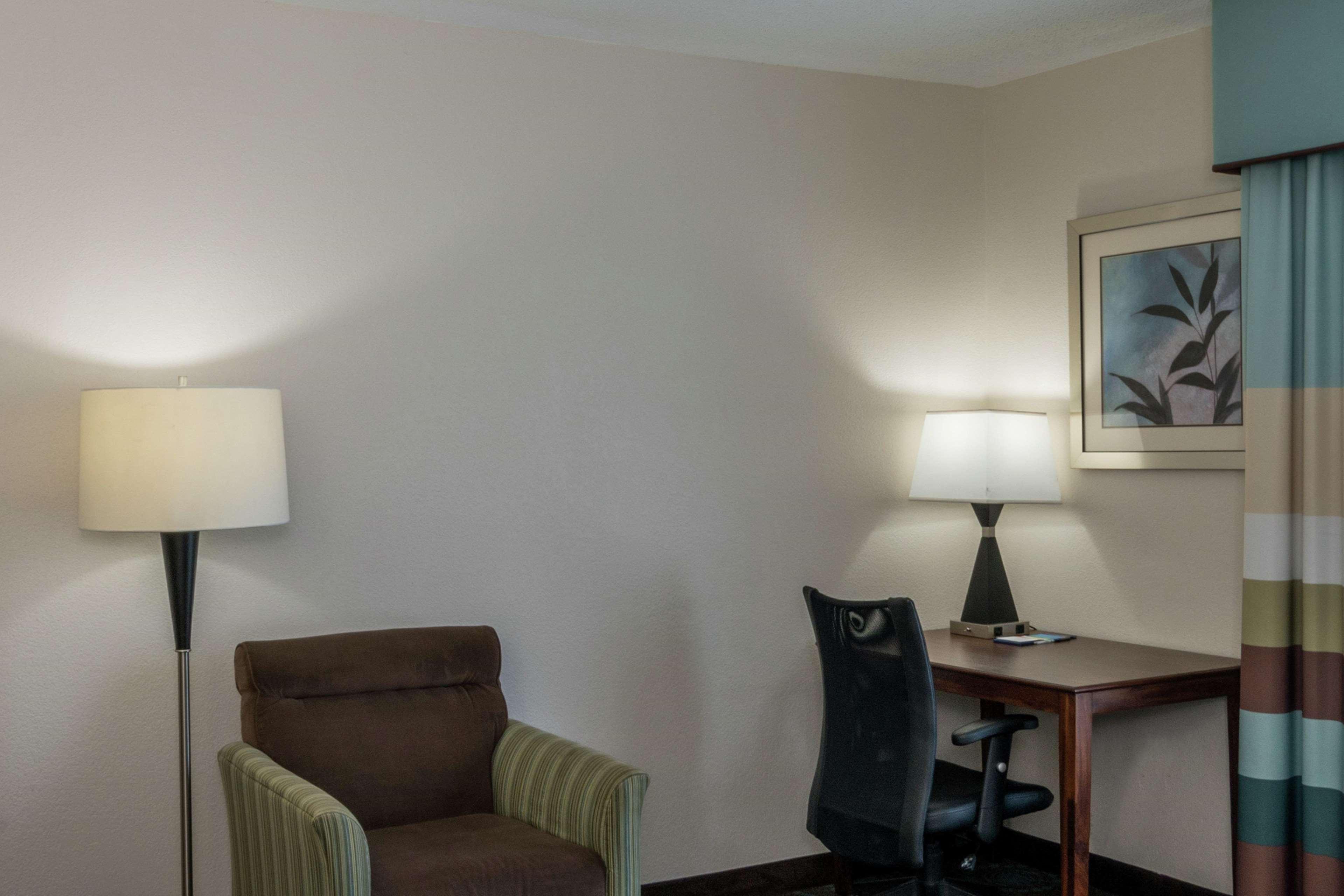 Hampton Inn Dahlgren Exteriör bild